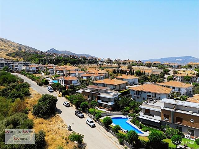 Güzelbahçe, İzmir içerisinde satılık Villa