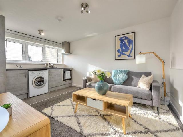 Apartment for rent in Leegomery, Telford