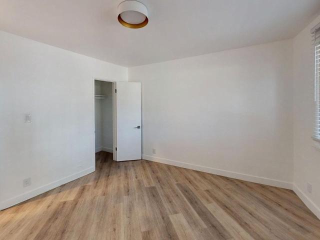 Apartment for rent in Canoga Park, California