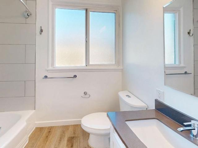 Apartment for rent in Canoga Park, California