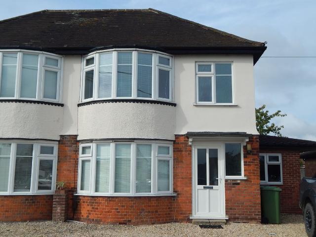 Room for rent in Ladygrove, Berrick Salome