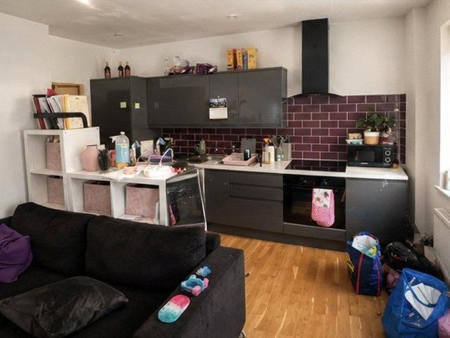 Apartment for rent in London Borough of Merton, Greater London