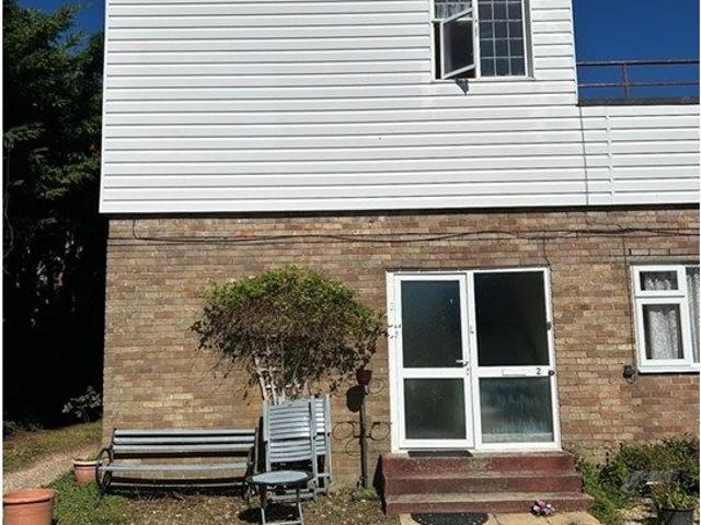 Apartment for rent in Lavant, Littlecote