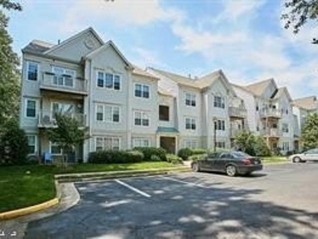 Condo for sale in Fairfax