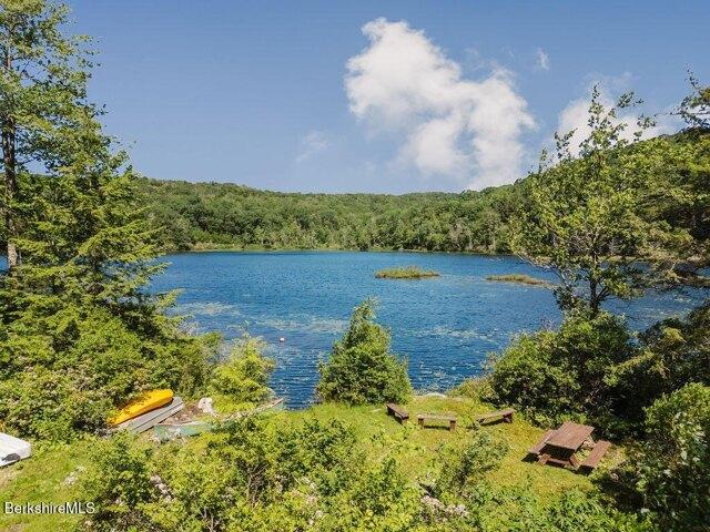 House for sale in Otis