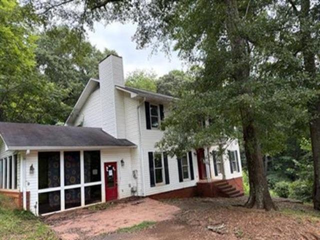 House for sale in Anniston, Alabama
