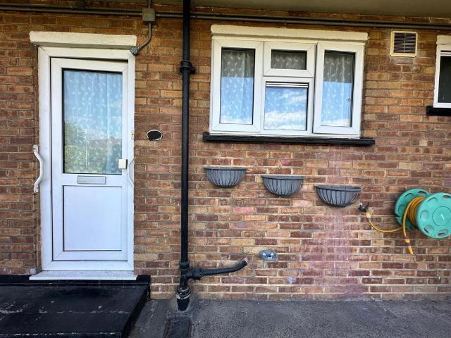 Apartment for rent in Hayes, Greater London