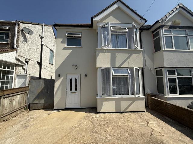 House for rent in Hayes, Greater London
