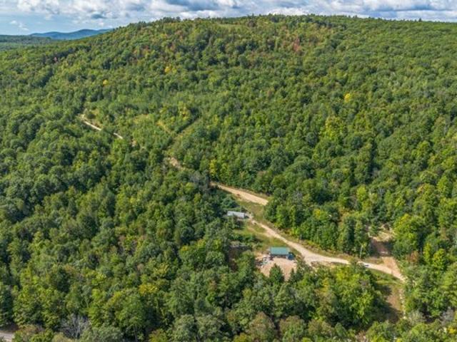 House for sale in Hartford, Oxford County