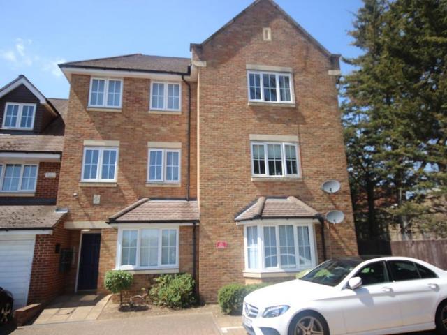Apartment for rent in Slough