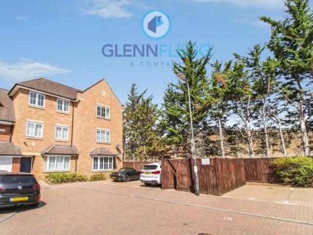 Apartment for rent in Slough