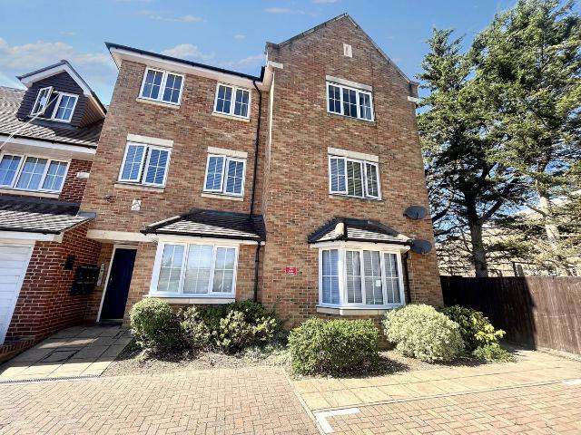 Apartment for rent in Slough
