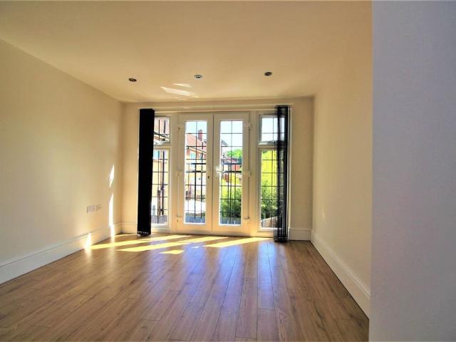 House for rent in Carpenders Park, Three Rivers