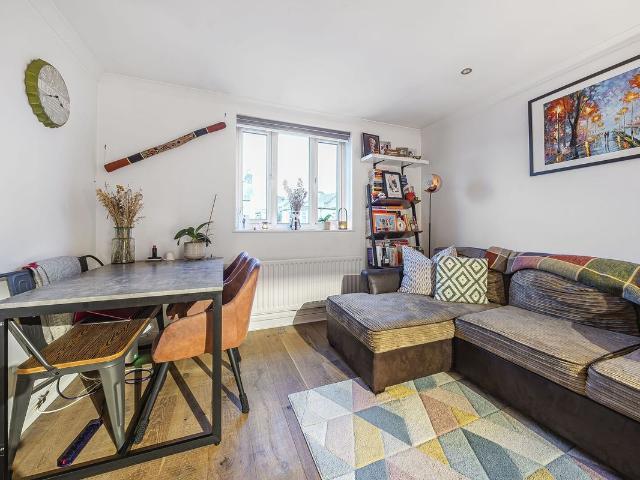 Apartment for rent in London Borough of Barnet, Greater London