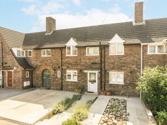 House for rent in London Borough of Merton, Merton Park