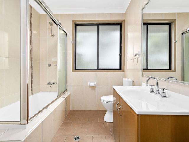 House for rent in Wollongong West, New South Wales