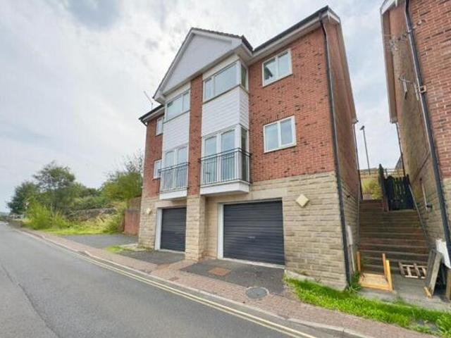 House for rent in Stubbin, Deepcar