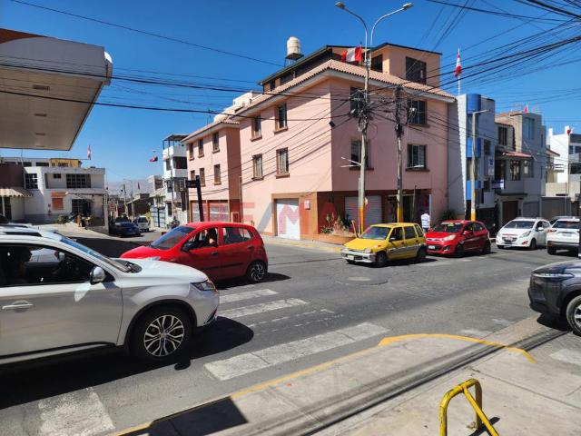 Local Comercial alquiler en Bello Campo, Cayma