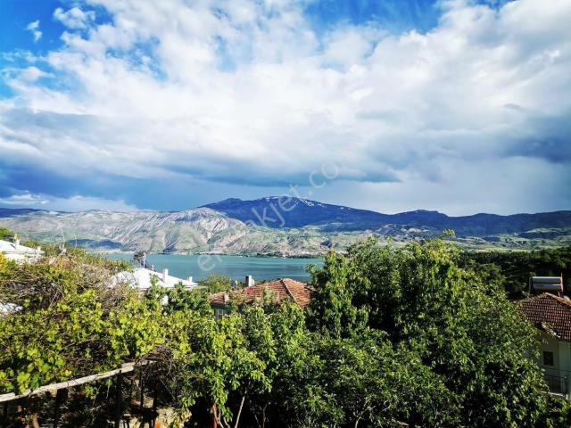Sivrice içerisinde satılık Villa