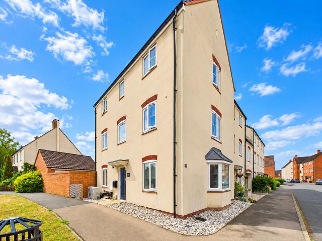 House for rent in Wheatpieces, Pamington