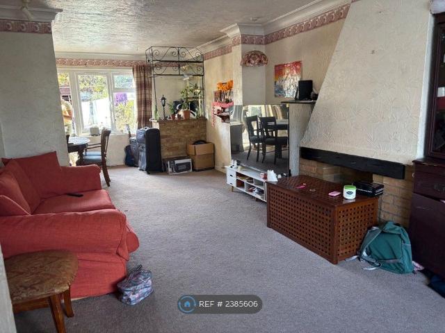 House for rent in Brooklands, Dartford