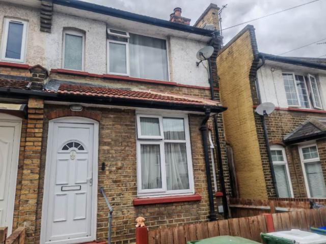 House for rent in Howbury, Greater London