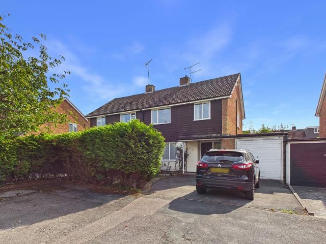 House for rent in Mytchett, Surrey Heath
