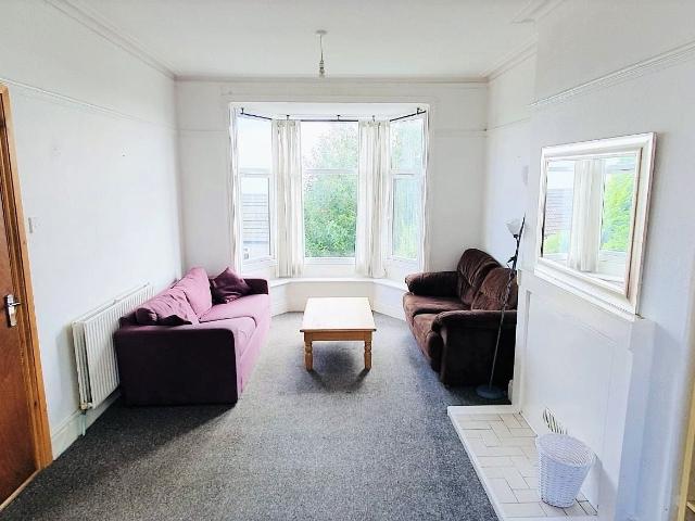 House for rent in Nangreaves, Wales