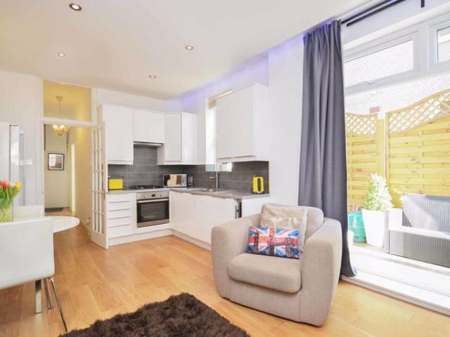 Apartment for rent in Clapham, Greater London