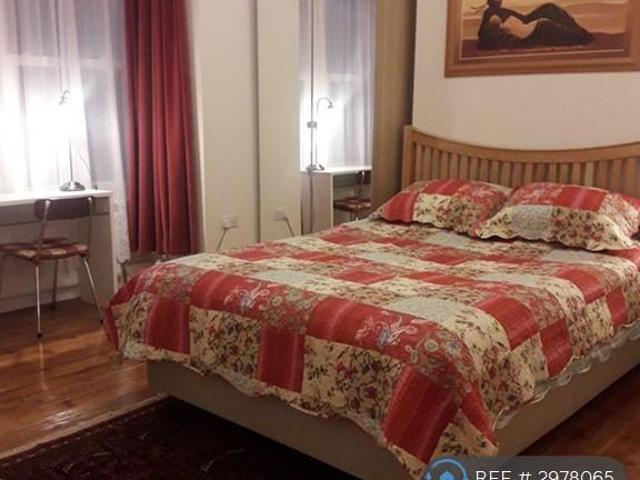 House for rent in London Borough of Brent, Greater London