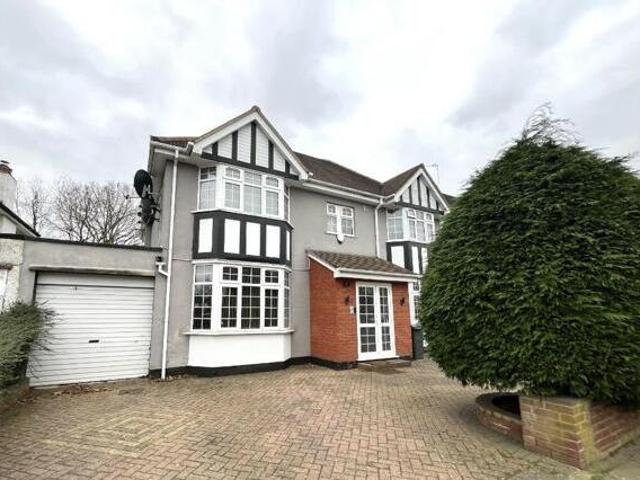 House for rent in Pinner, Greater London