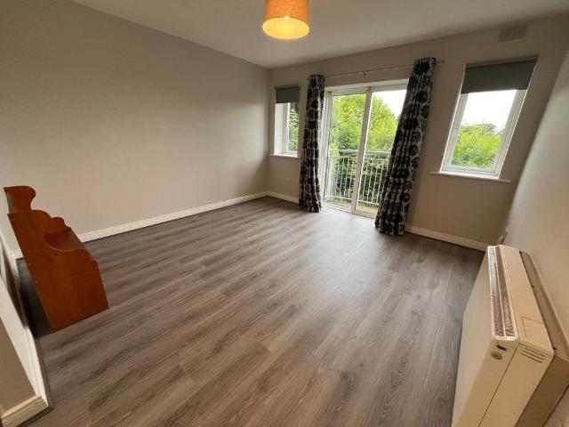 Apartment to rent in Bluebell, North Tipperary