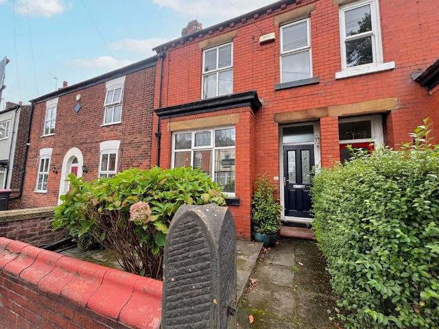 House for rent in Roe Green, Salford