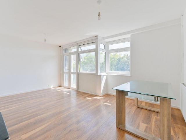 Apartment for rent in London Borough of Wandsworth, Greater London