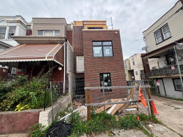Condo for sale in Philadelphia, Pennsylvania