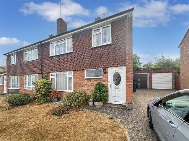 House for rent in Swallow, Buckinghamshire