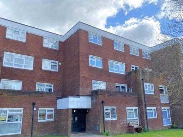 House for sale in Pachesham Park, Surrey