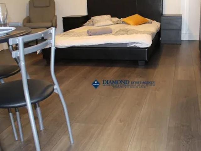 Apartment for rent in West Hendon, The Hyde