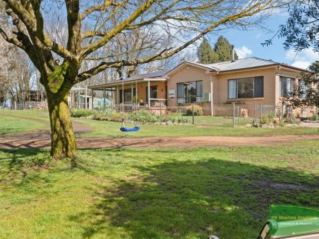 Cottage for sale in Hobbys Yards, New South Wales