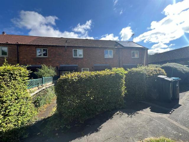 House for rent in Neath Hill, Milton Keynes