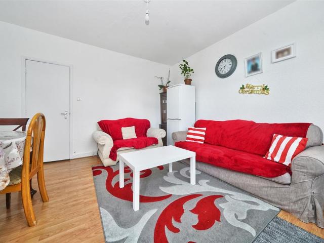 House for rent in Bowes, Greater London