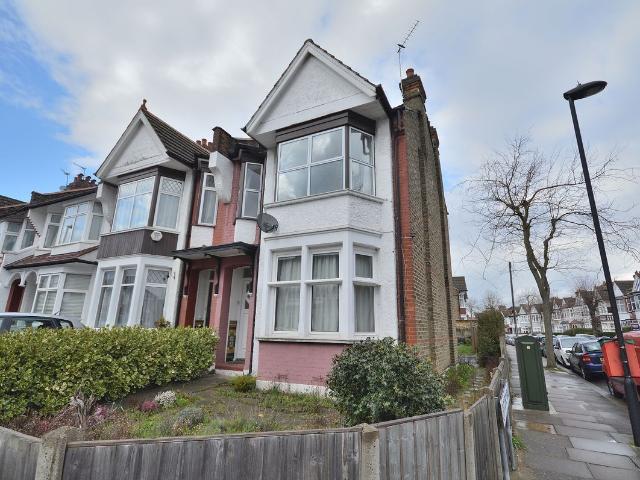 Apartment for rent in Palmers Green, Greater London