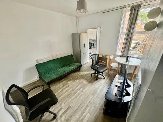 Studio for rent in Hyson Green, Haddon