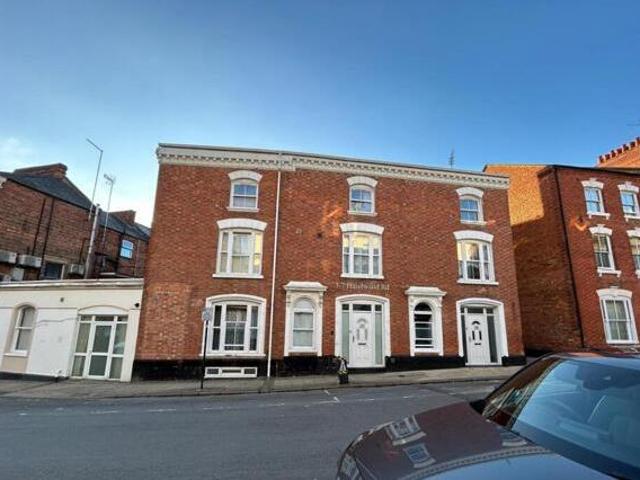 House for sale in Northampton, Northamptonshire