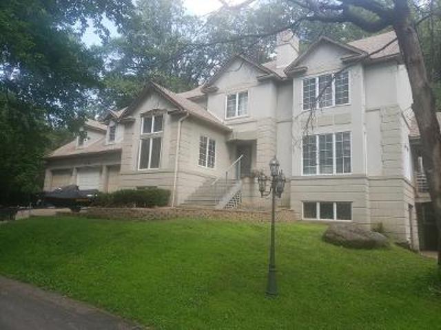 House for sale in Wayzata