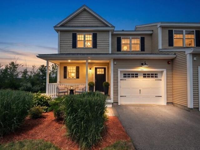 Condo for sale in Clinton, Massachusetts