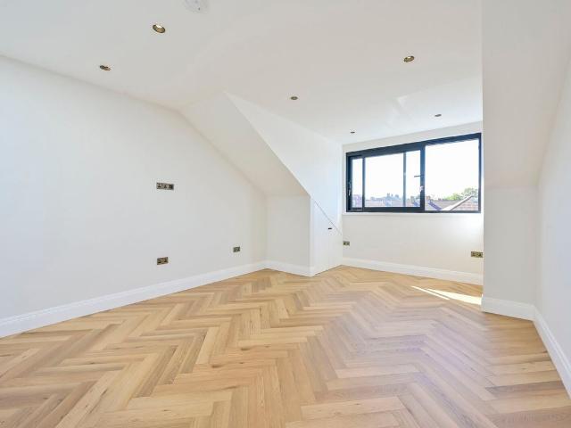 Apartment for rent in London Borough of Merton, Greater London
