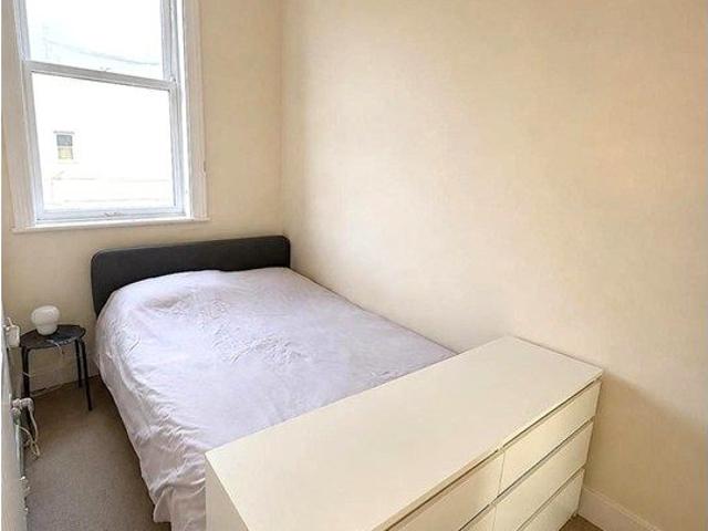 Room for rent in Brook Green, Greater London