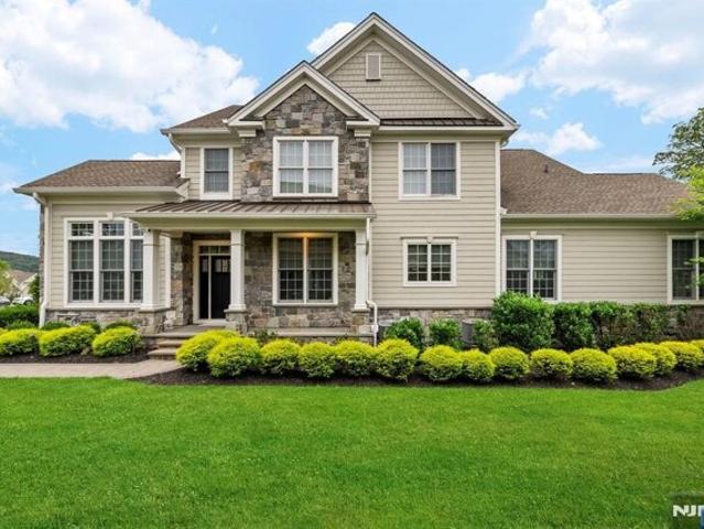 House for sale in Franklin Lakes