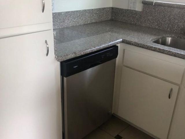Apartment for rent in Huntington Beach, California